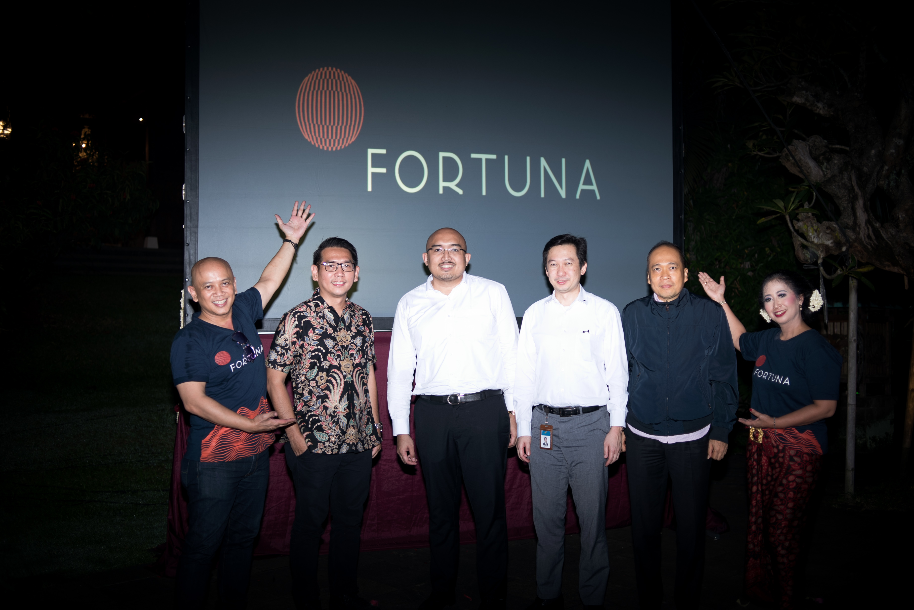 Tattoo bold fortuna fortune favors fortes tattoos choose board favours quotes visit ideas